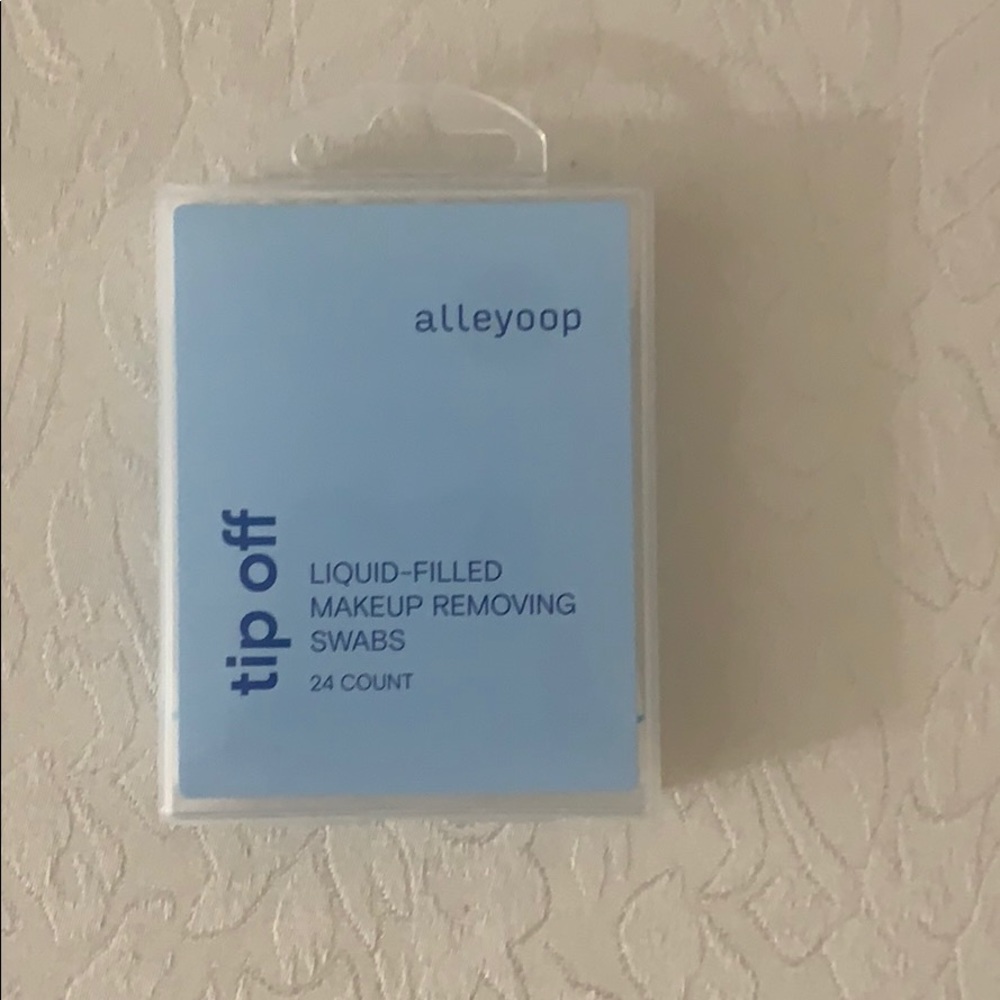 Liquid filled makeup removing swabs 24 count
